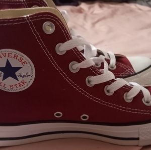 Converse Chuck Taylor All Star Maroon Hi-Tops Size 8 Womens